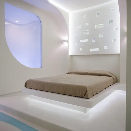 안드로니코스 산토리니 이메로비글리