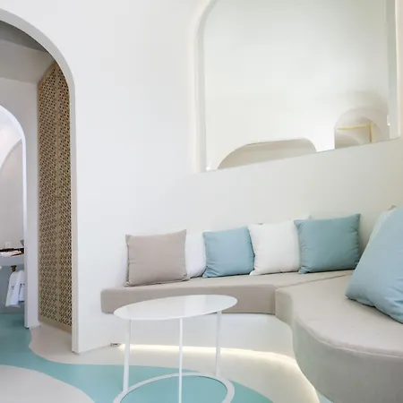 Andronikos Santorini イメロヴィグリ