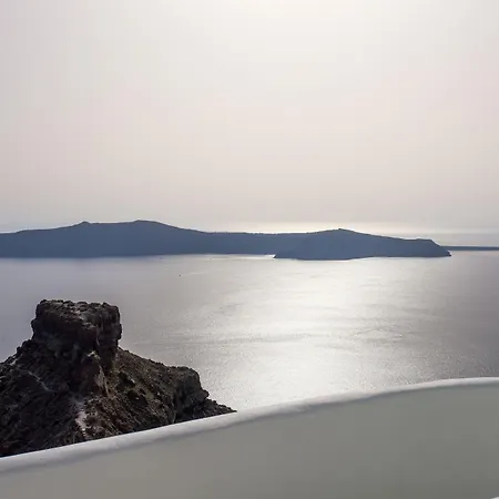 Andronikos Santorini Hotel 4*