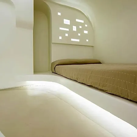 안드로니코스 산토리니 호텔