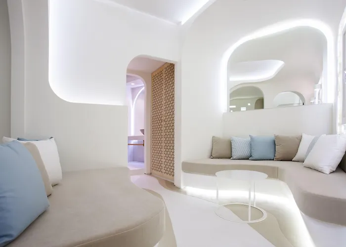 Andronikos Santorini Imerovígli