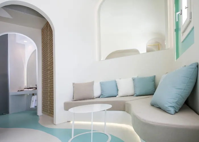 Andronikos Santorini Imerovígli