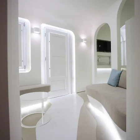 Andronikos Santorini Hotell 4*
