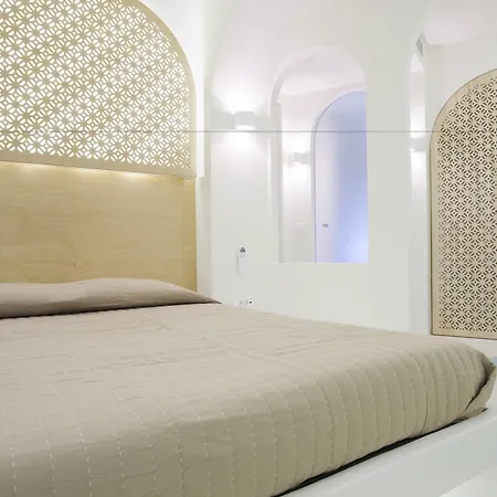 Andronikos Santorini Hotell 4*