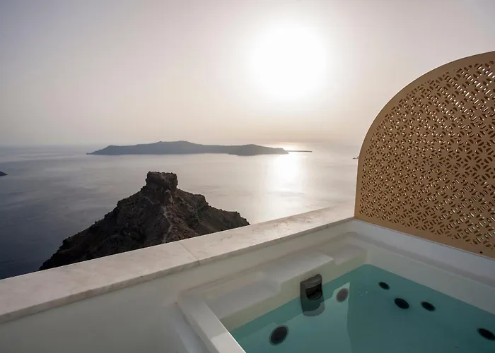 فندق أندرونيكوس سانتوريني 4*