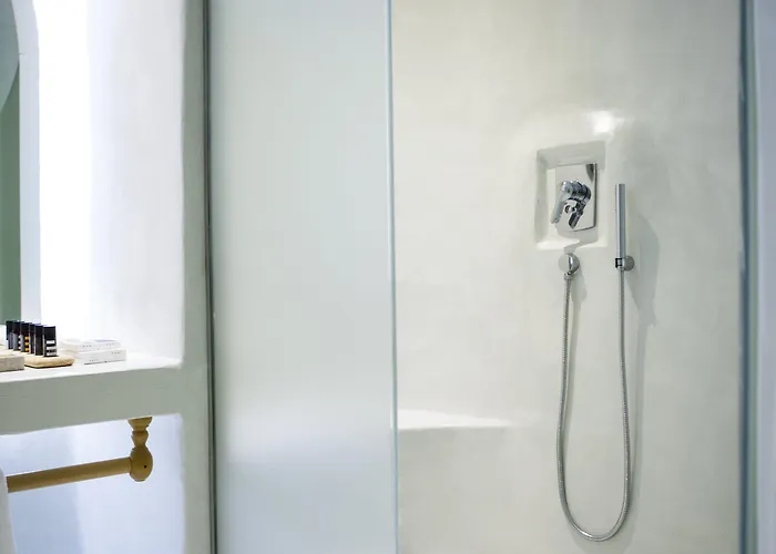 أندرونيكوس سانتوريني فندق إيميروفيغلي