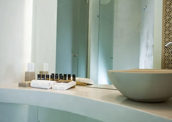 أندرونيكوس سانتوريني 4*